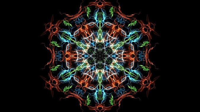 如何客观评价李小冉的长相？